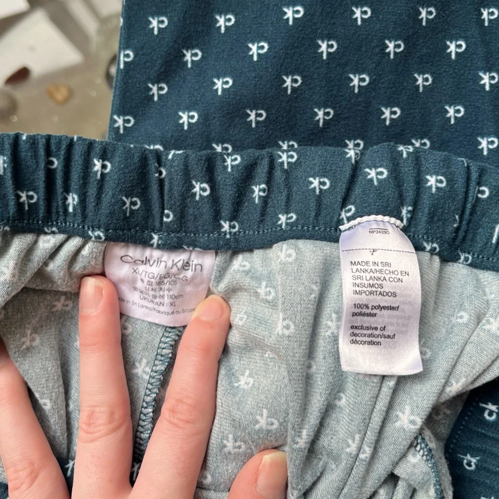 🌀CALVIN KLEIN🌀- 2pc BUNDLE- Two Pairs of Patterned Pajamas Pants, size XL Mens - Picture 3 of 5
